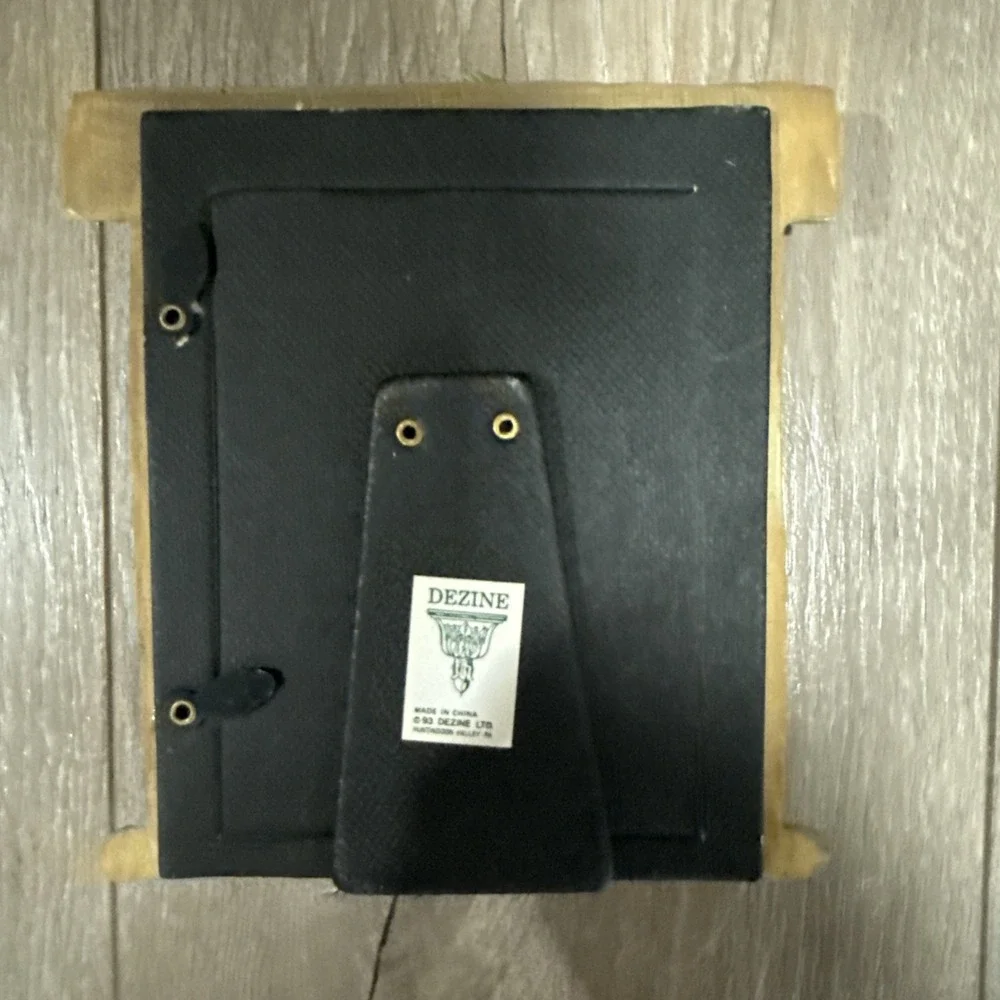 Vintage DEZINE Trout Bloodhound Fisherman Photo Frame‎ Fly Fish 3.5